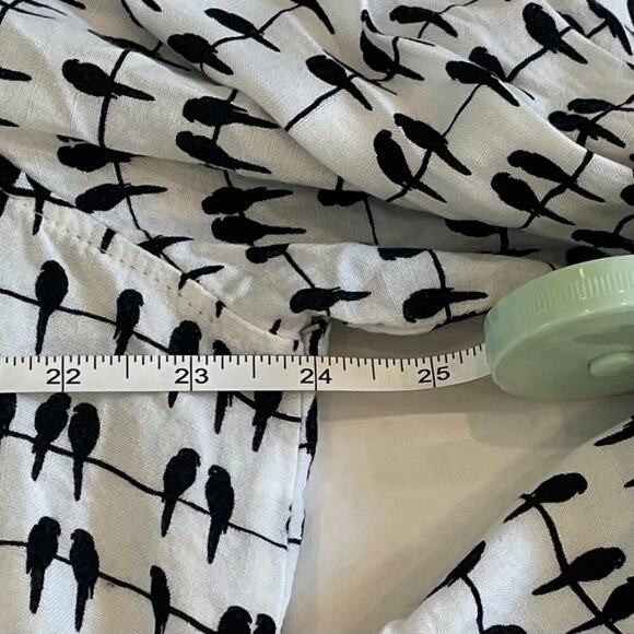 Jane & Delancey Birds on a Wire Long Sleeve Roll Tab Button Down Tunic, 1X - Picture 9 of 10